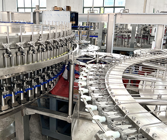 Carbonated Drink Filling Machine